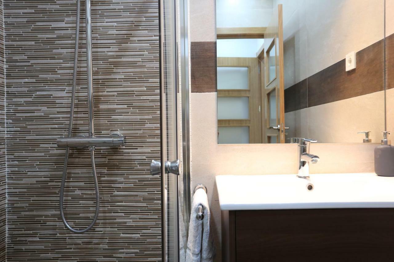 Atocha Art Apartment Madrid Buitenkant foto